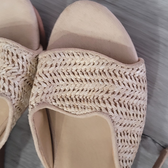 Women's Clogs - Picture 16 of 16